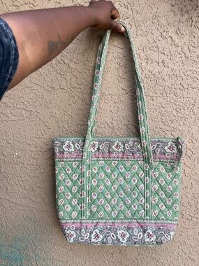 *SOLD*Vera Bradley Quilted Green Floral Tote Bag
